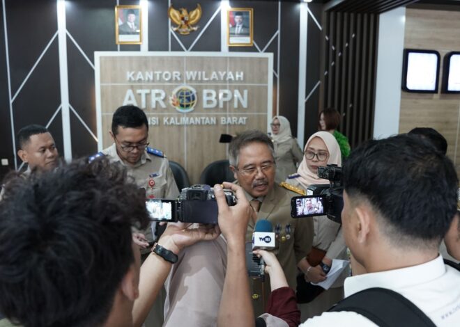 Dihadapan Para Awak Media, Kakanwil BPN Provinsi Kalbar Sampaikan Capaian Kinerja Di Momen HANTARU 2025