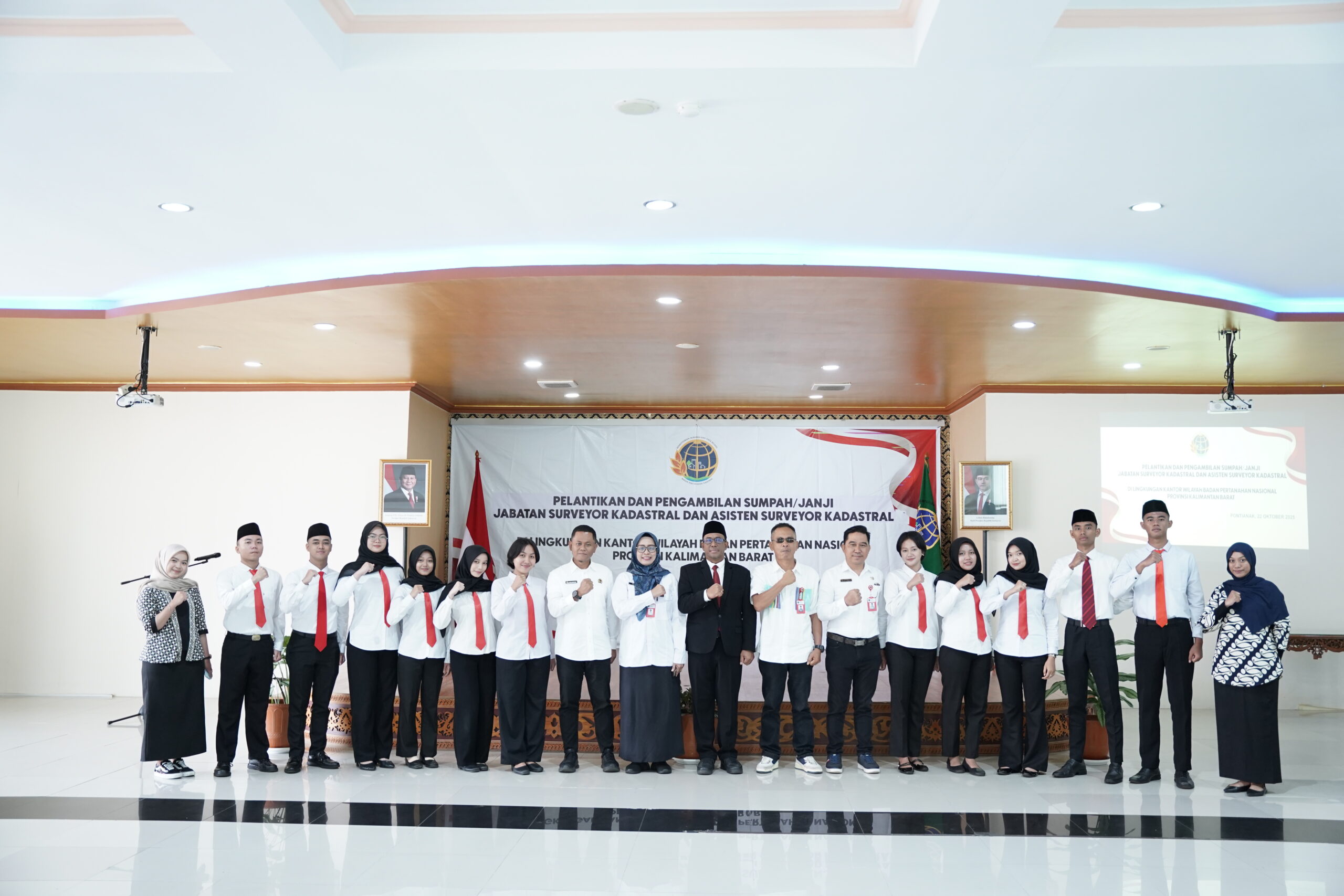 BPN Kalbar Lantik 12 Surveyor Kadastral untuk Perkuat Layanan Survei dan Pemetaan di Daerah