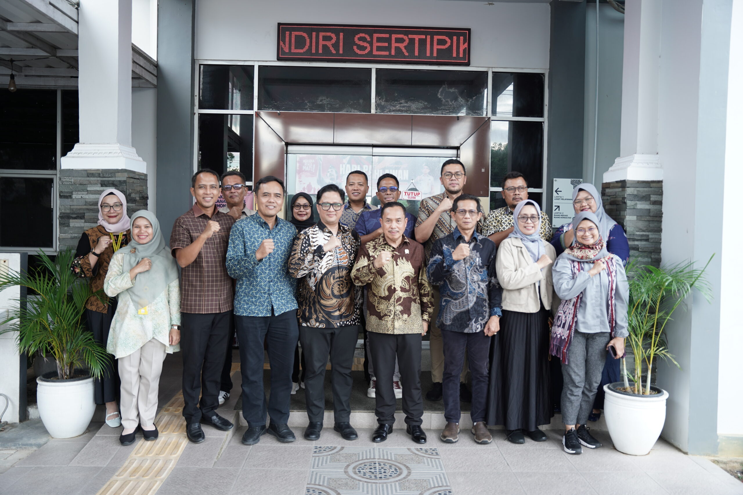 Dirjen PSKP Kementerian ATR/BPN Tinjau Pelaksanaan Tugas Pertanahan di Kantah Kabupaten Kubu Raya