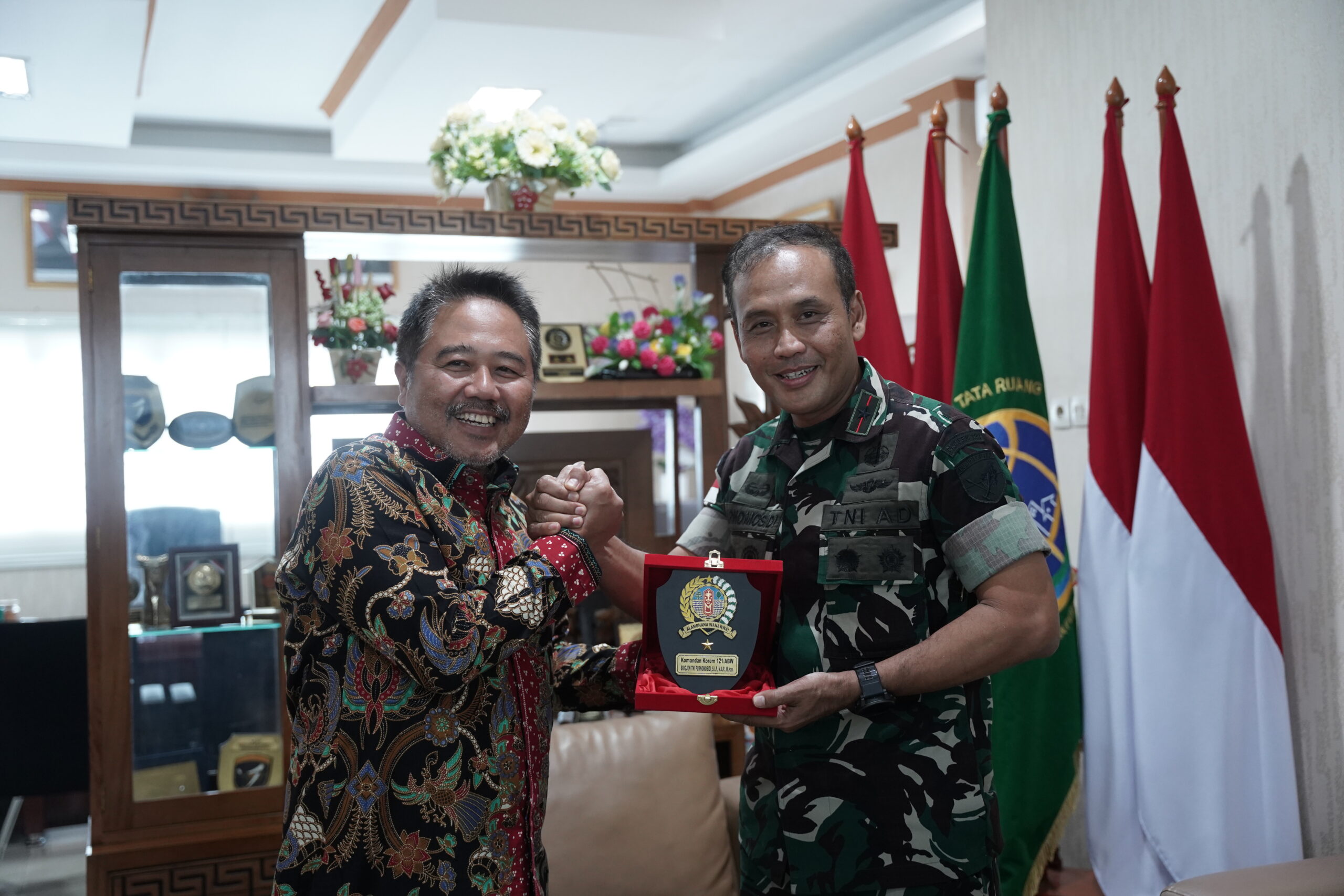 Perkuat Sinergi Awal Tahun 2026, Kanwil BPN Kalbar Terima Kunjungan Korem 121 Sintang