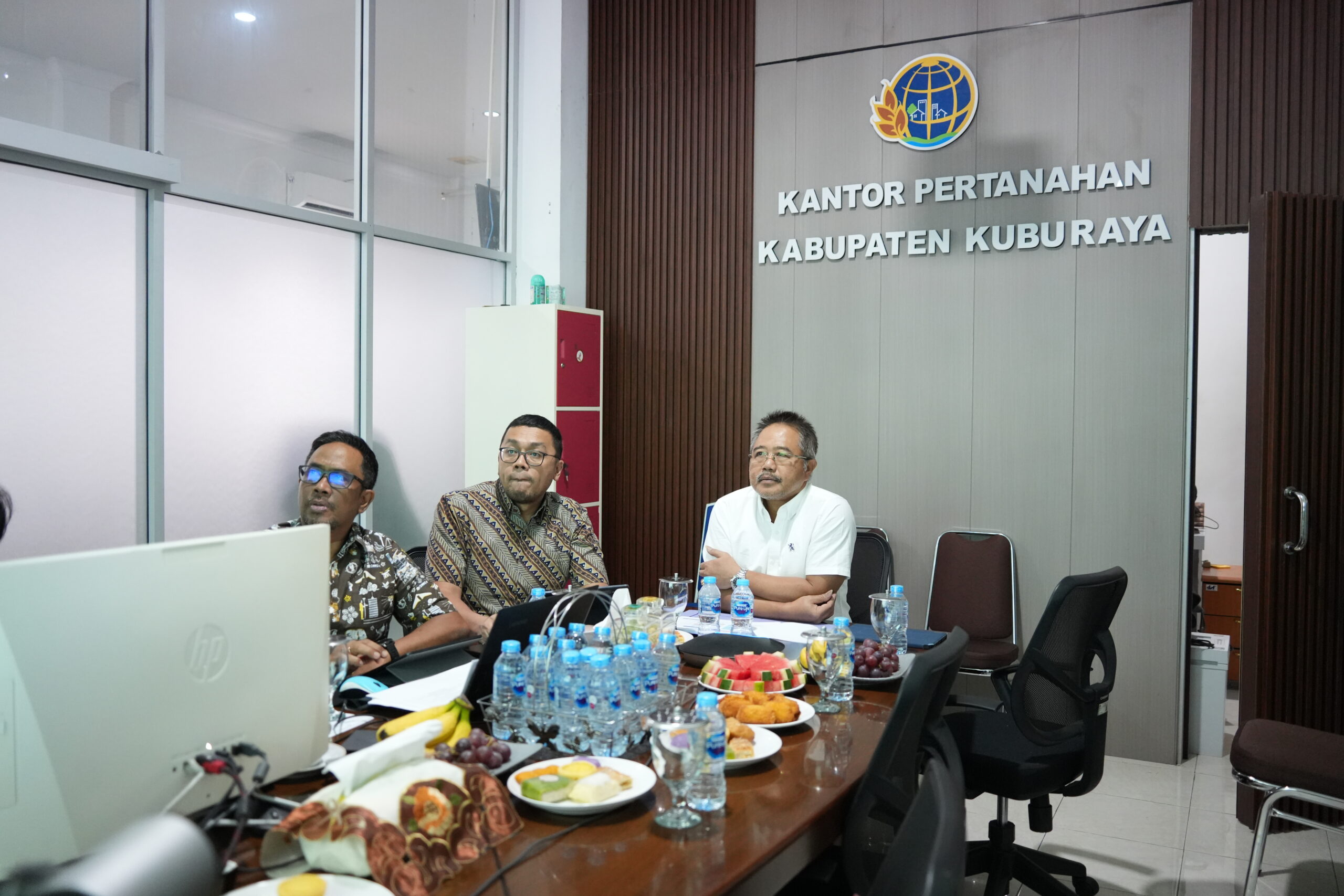 Kanwil BPN Kalimantan Barat Ikuti Rapat Evaluasi Kinerja 2025 dan Rencana Aksi Triwulan I 2026