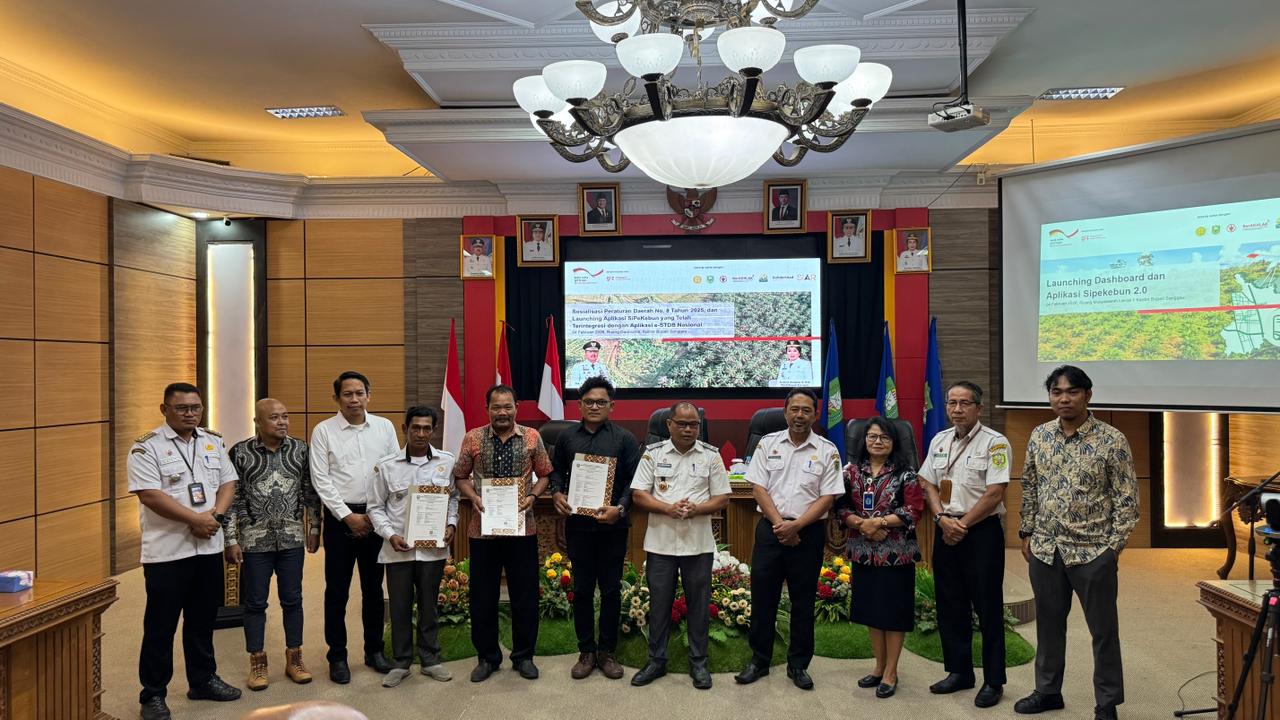 Pemkab Sanggau Sosialisasikan Perda Perkebunan Sawit Berkelanjutan, Luncurkan Aplikasi SiPeKebun