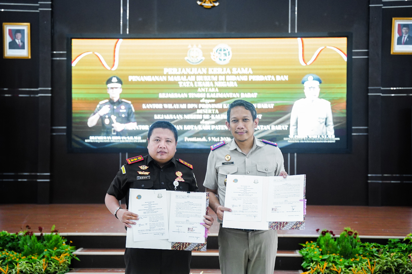 Kepala Kantor Pertanahan Kabupaten Sanggau Hadiri Penandatanganan PKS Penanganan Masalah Hukum Bersama Kejaksaan